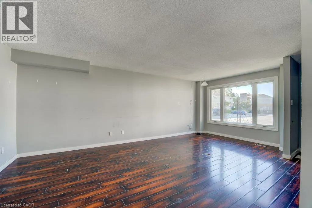 320 WESTMINISTER Avenue Unit# 16 #16