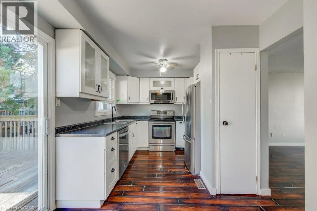 320 WESTMINISTER Avenue Unit# 16 #16