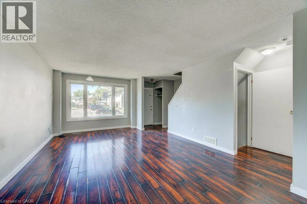 320 WESTMINISTER Avenue Unit# 16 #16