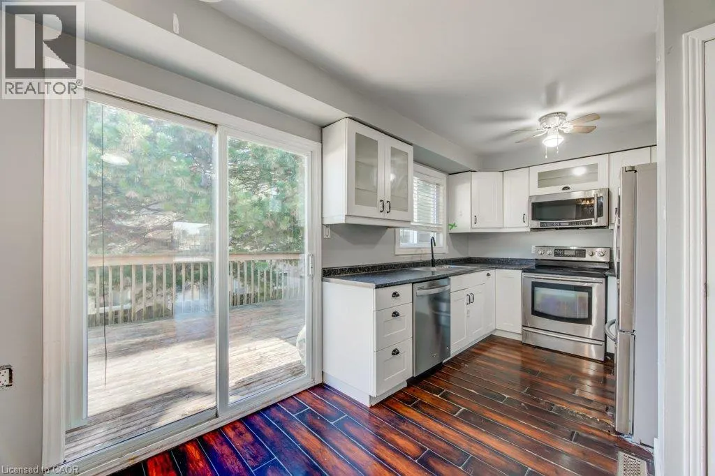 320 WESTMINISTER Avenue Unit# 16 #16