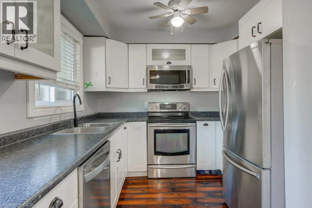 320 WESTMINISTER Avenue Unit# 16 #16