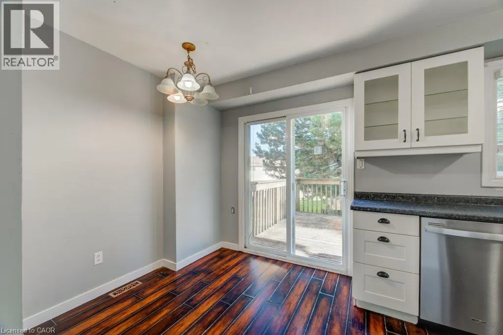 320 WESTMINISTER Avenue Unit# 16 #16