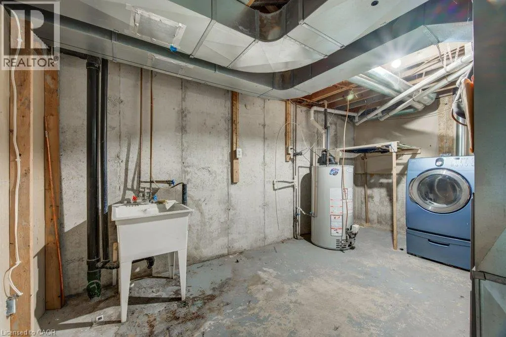 320 WESTMINISTER Avenue Unit# 16 #16