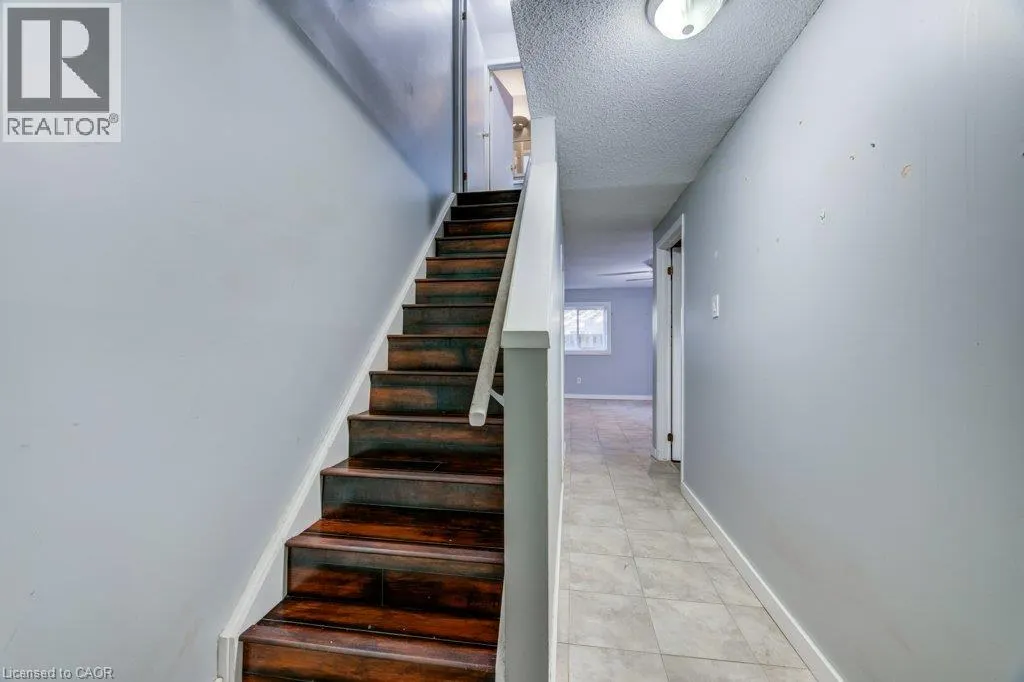 320 WESTMINISTER Avenue Unit# 16 #16