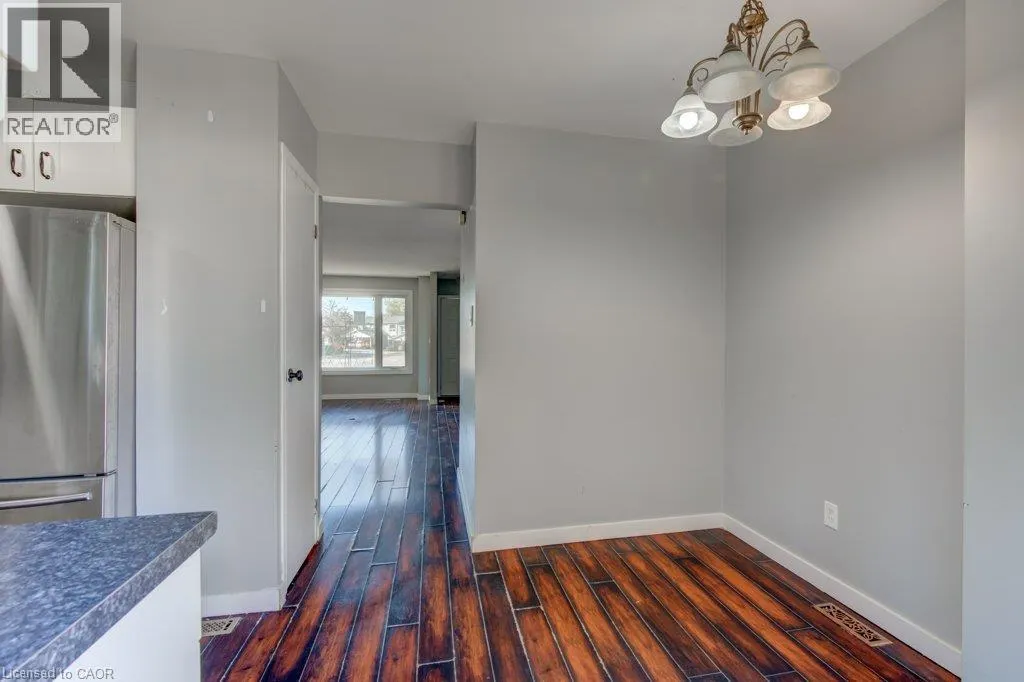 320 WESTMINISTER Avenue Unit# 16 #16