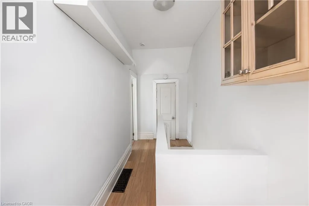 292 FARES Street