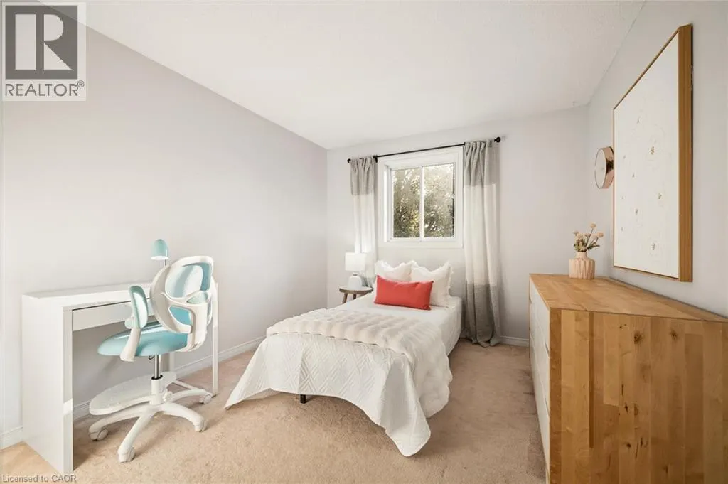 87 POPLAR Drive