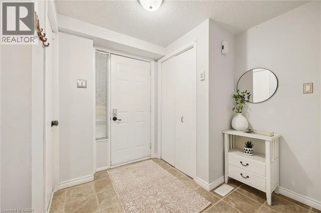 87 POPLAR Drive