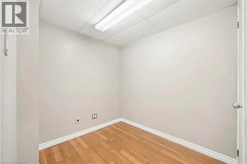 87 POPLAR Drive