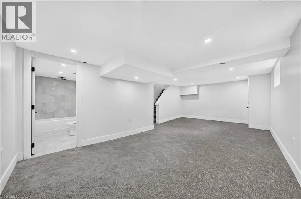 12 ADMIRAL Road