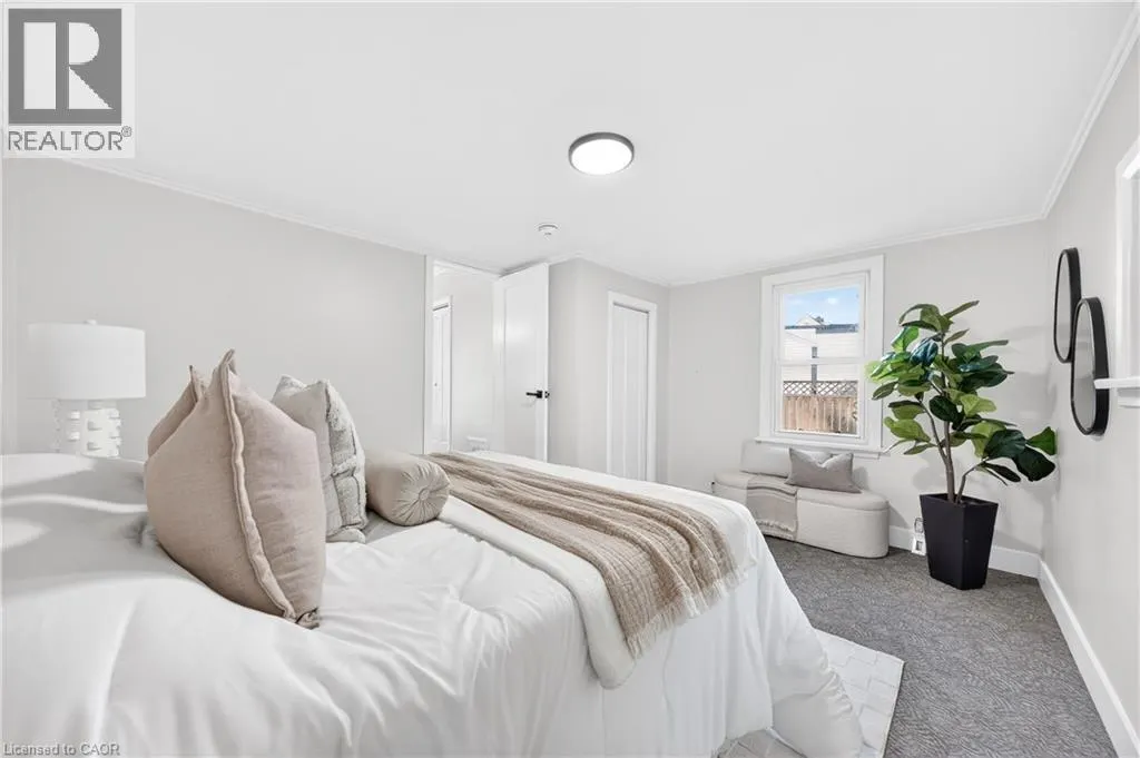 12 ADMIRAL Road