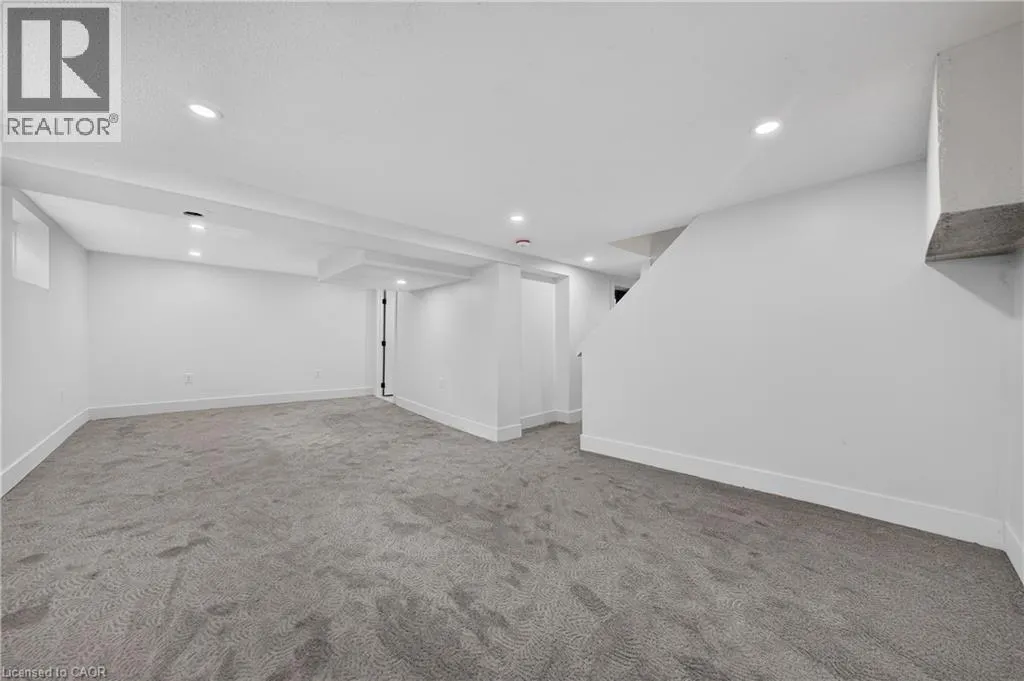 12 ADMIRAL Road