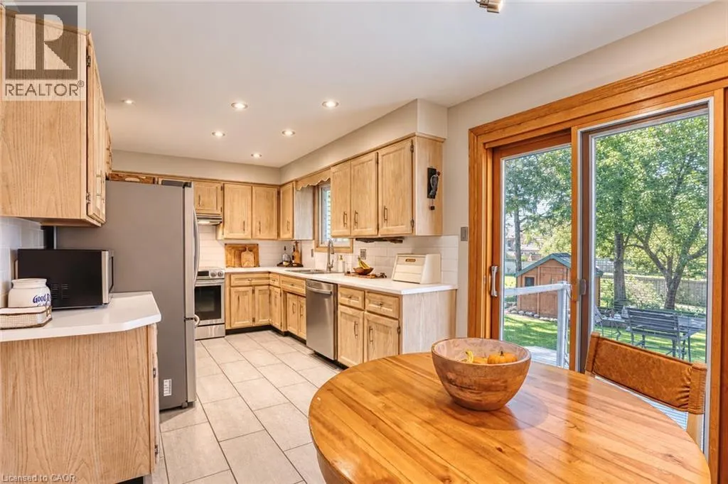 127 MIDLAND Drive
