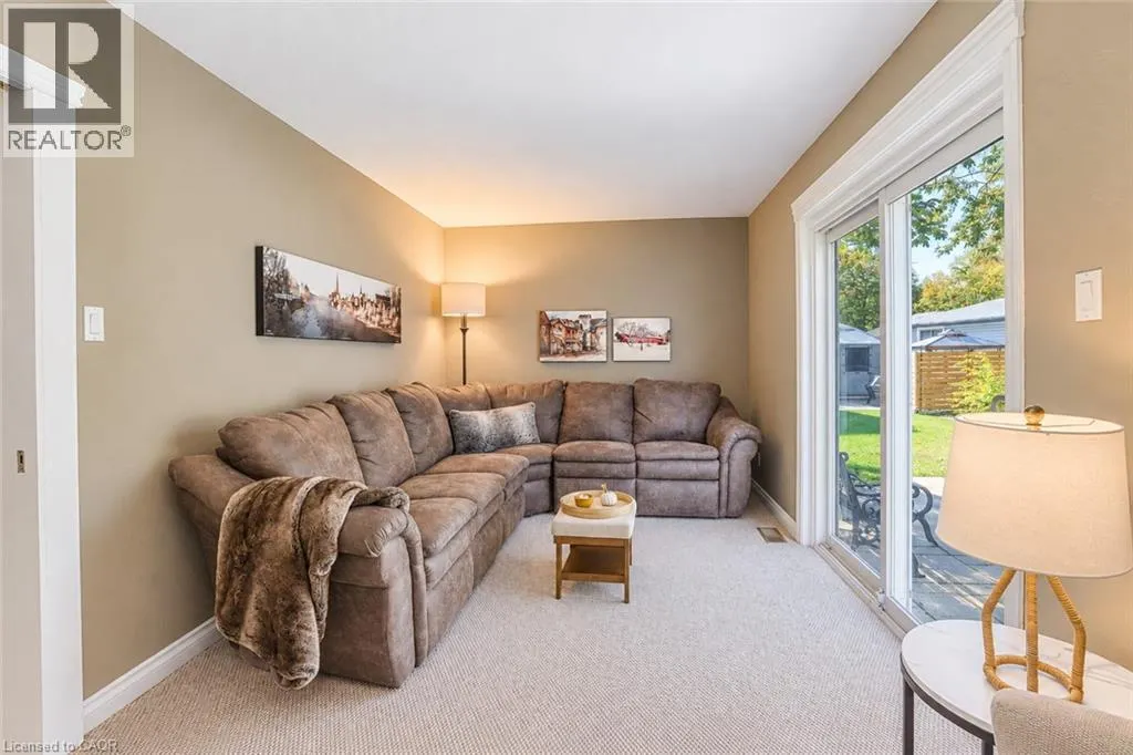 127 MIDLAND Drive