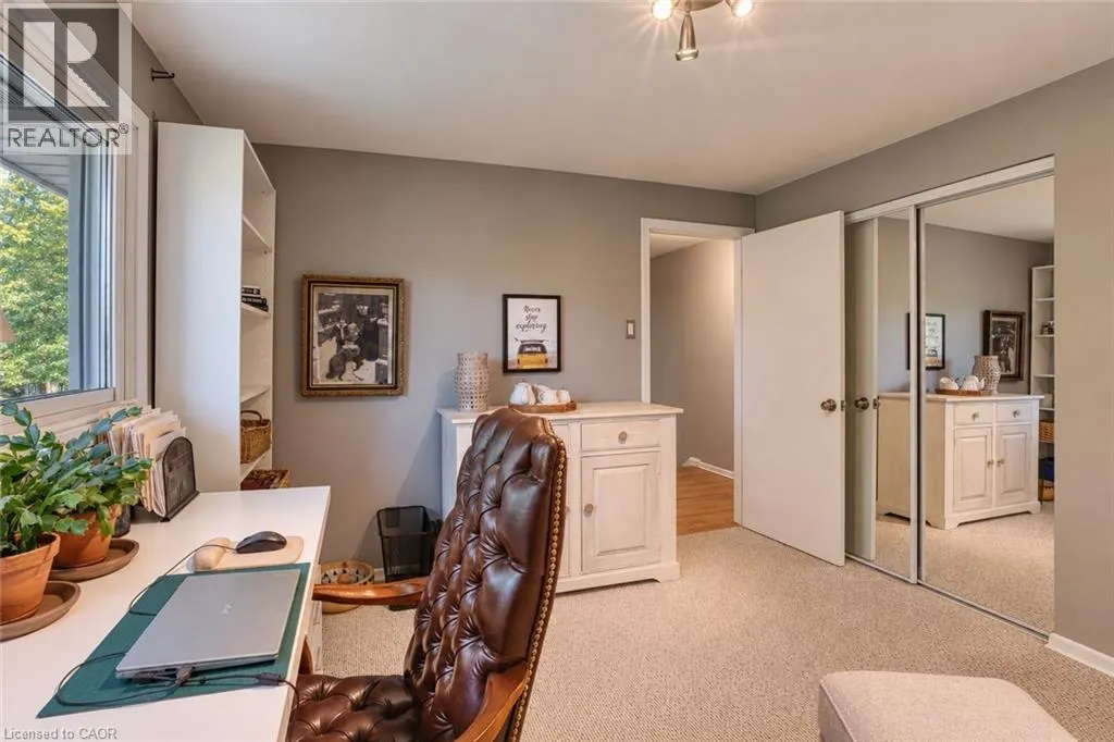 127 MIDLAND Drive
