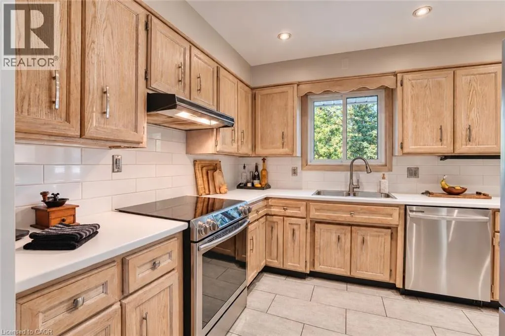 127 MIDLAND Drive