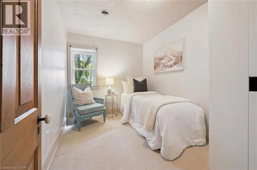 318 GUELPH Avenue