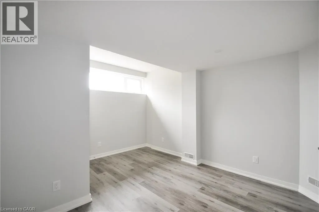 22 ST ANDREWS Street Unit# 1 #1