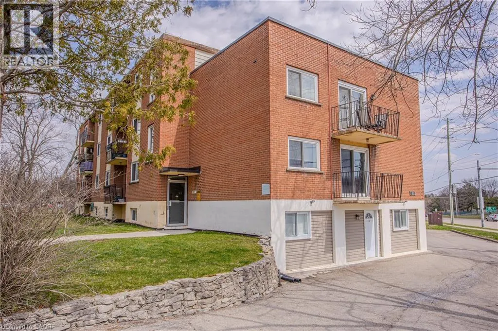 371 DALE Crescent Unit# 4 #4
