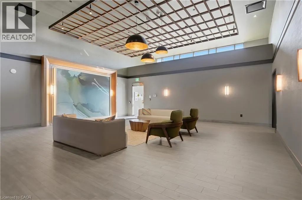 450 DUNDAS Street E Unit# 425 #425