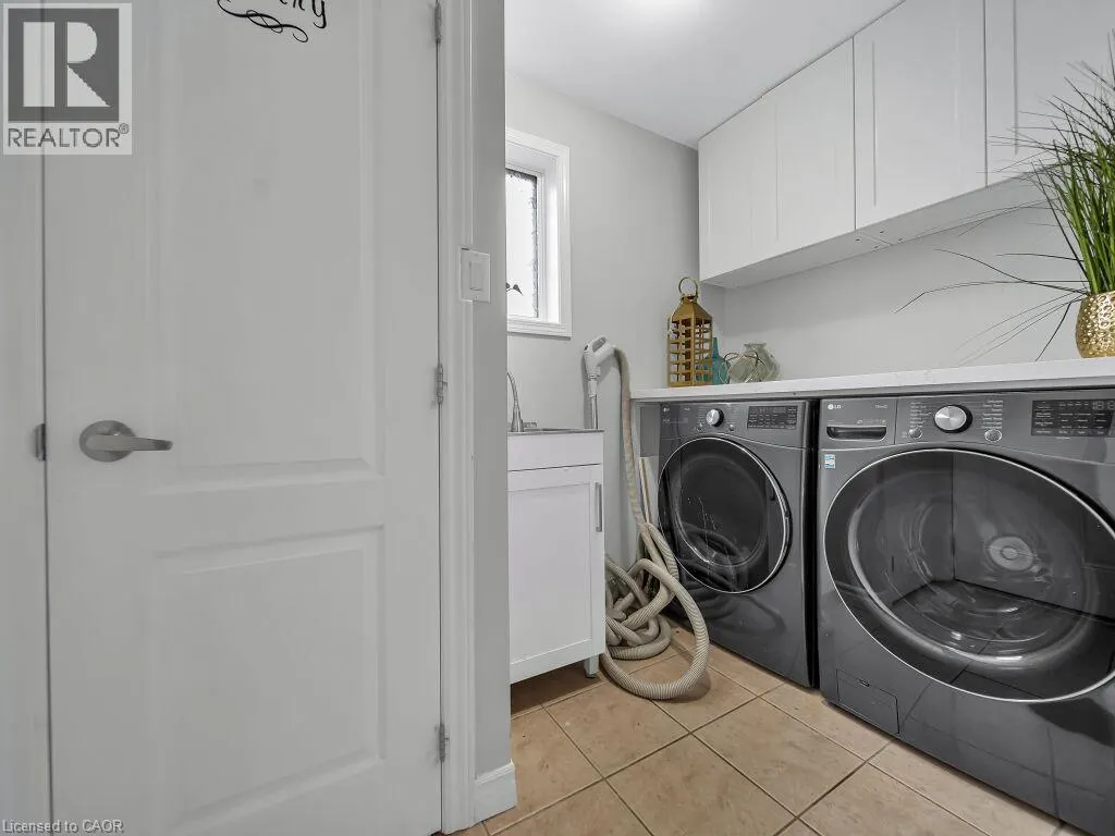 1244 LAURAND Street