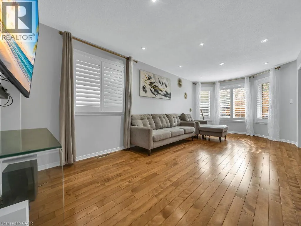 1244 LAURAND Street