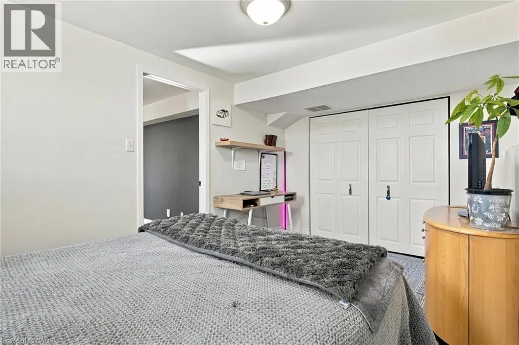 27 COSTAIN Court