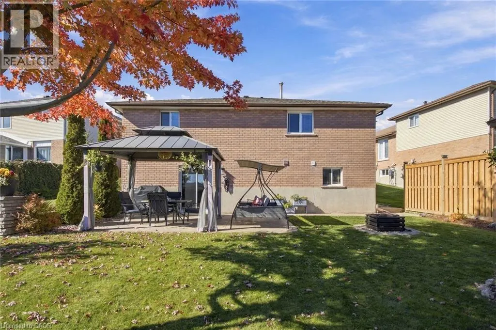 27 COSTAIN Court