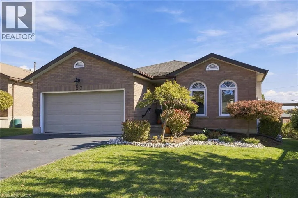 27 COSTAIN Court