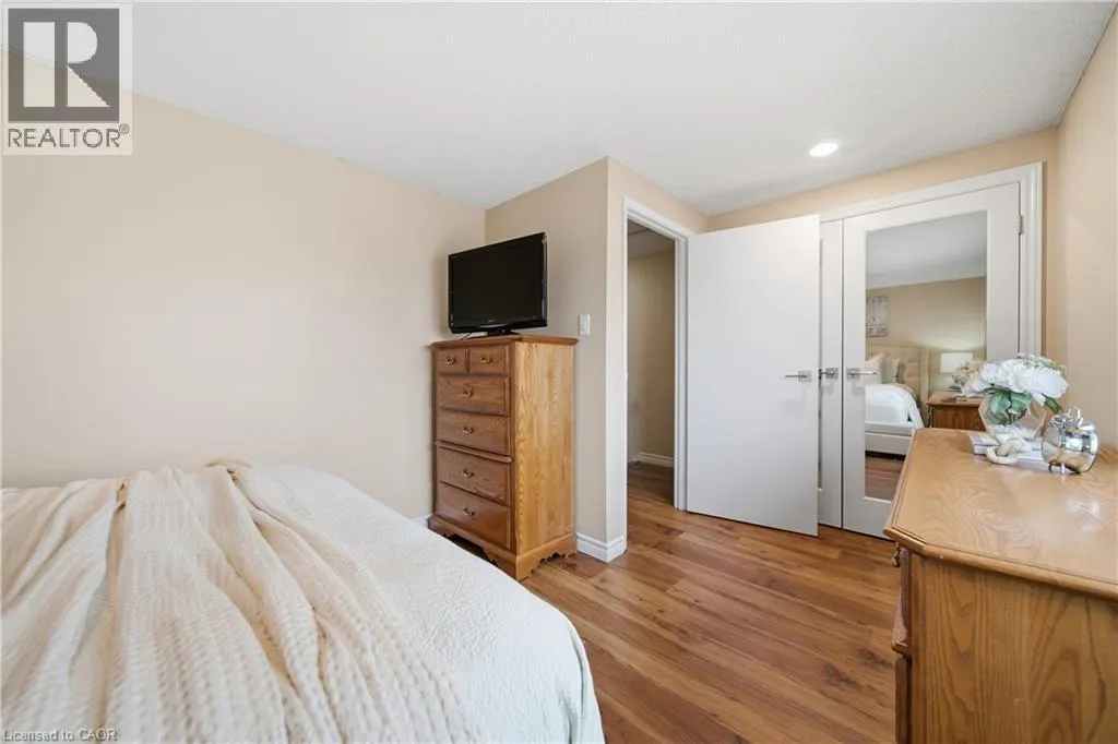 255 NORTHLAKE Drive Unit# 28 #28