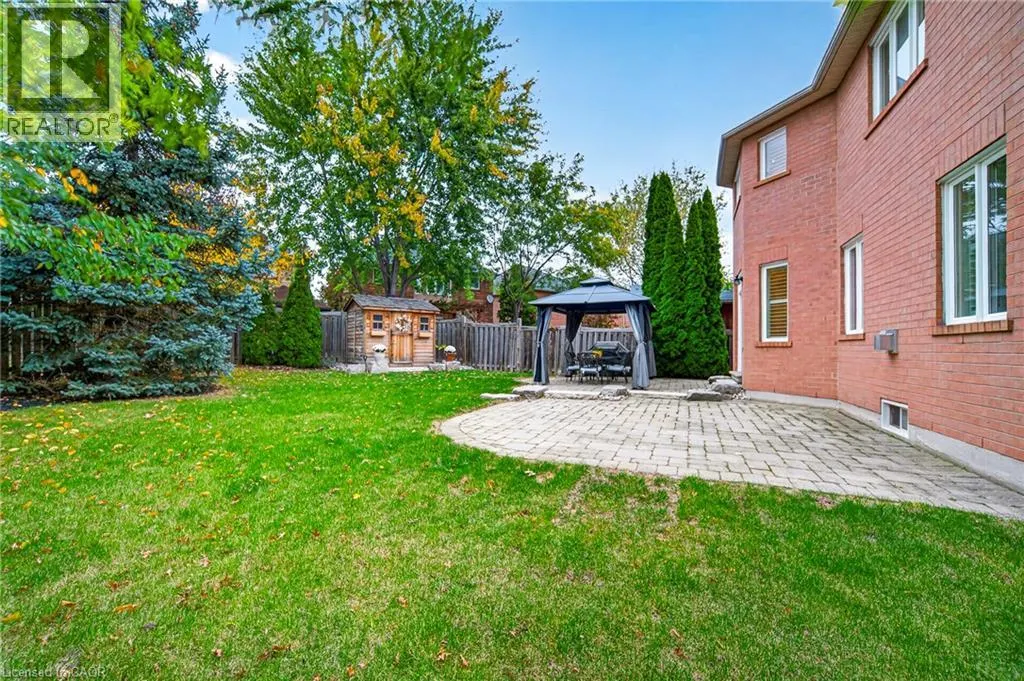 2447 HIGHMOUNT Crescent