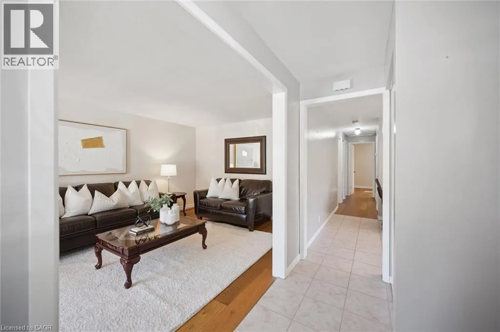 11 CALEDON Court