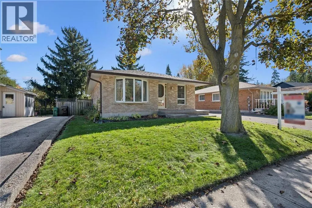 11 CALEDON Court