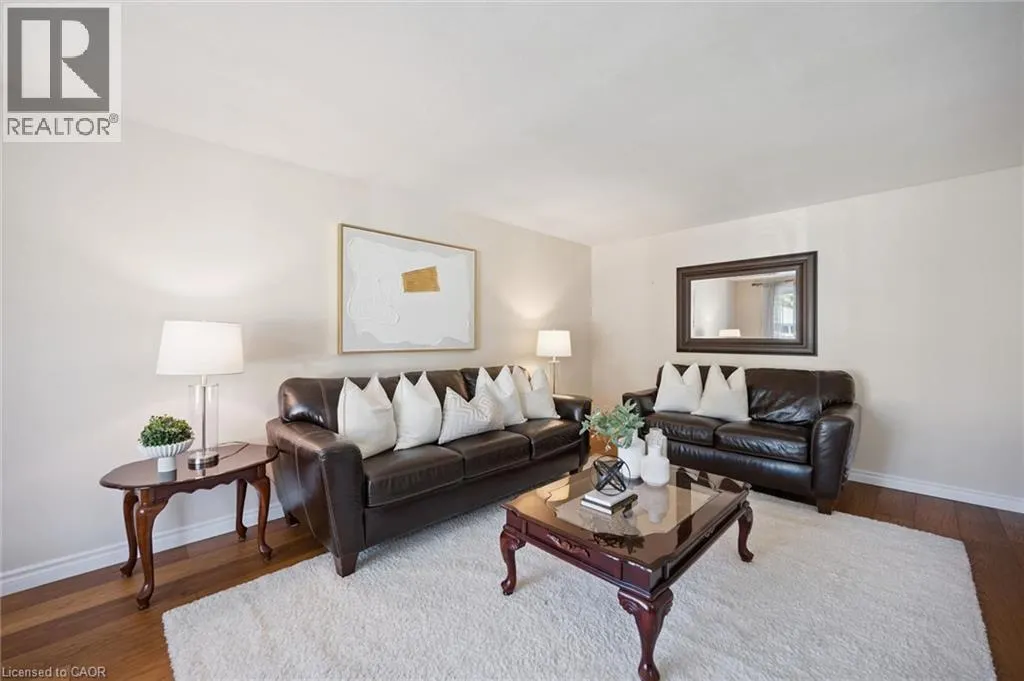 11 CALEDON Court