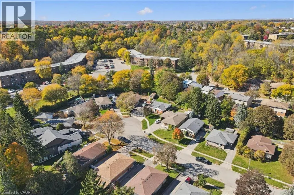 11 CALEDON Court