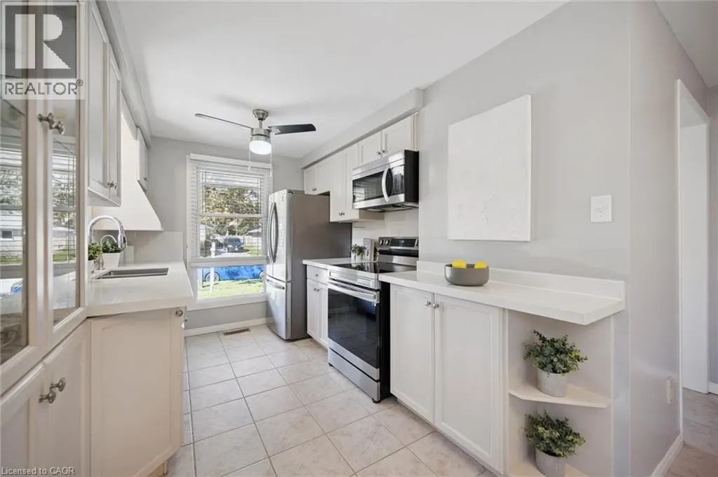 11 CALEDON Court