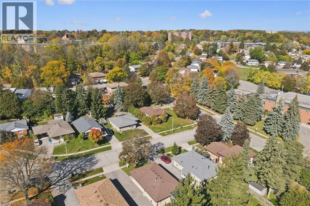 11 CALEDON Court