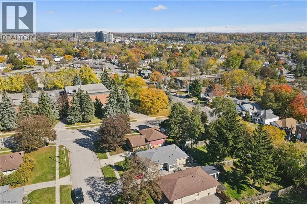 11 CALEDON Court