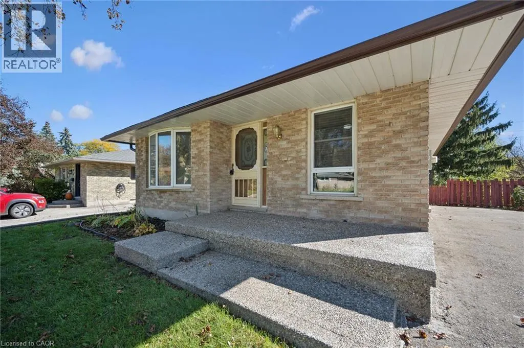 11 CALEDON Court