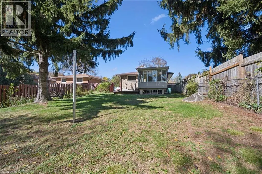 11 CALEDON Court