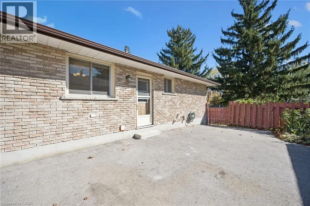 11 CALEDON Court