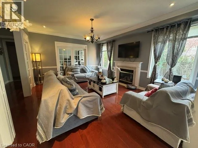 2165 HIGHCLIFFE Way