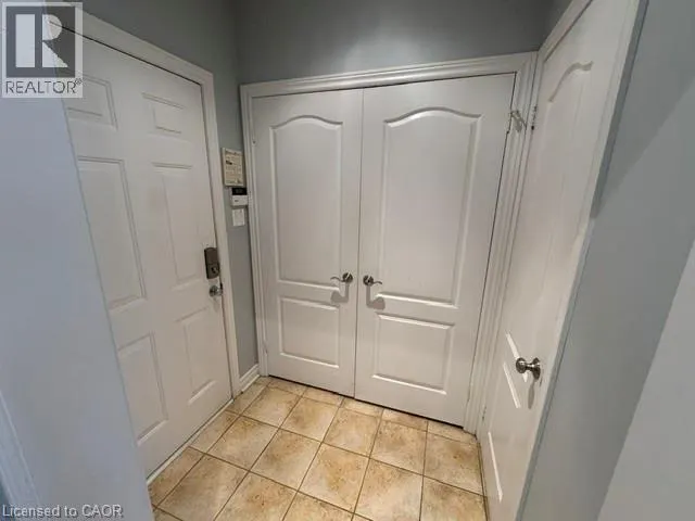 2165 HIGHCLIFFE Way