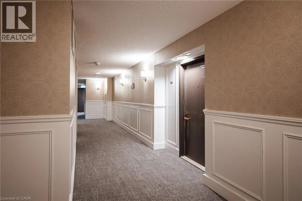 265 WESTCOURT Place Unit# 202 #202