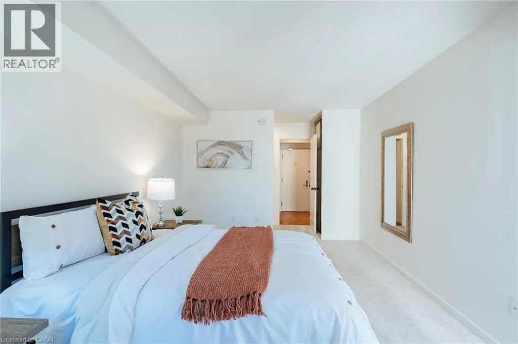 265 WESTCOURT Place Unit# 202 #202