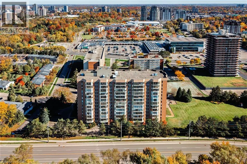 265 WESTCOURT Place Unit# 202 #202