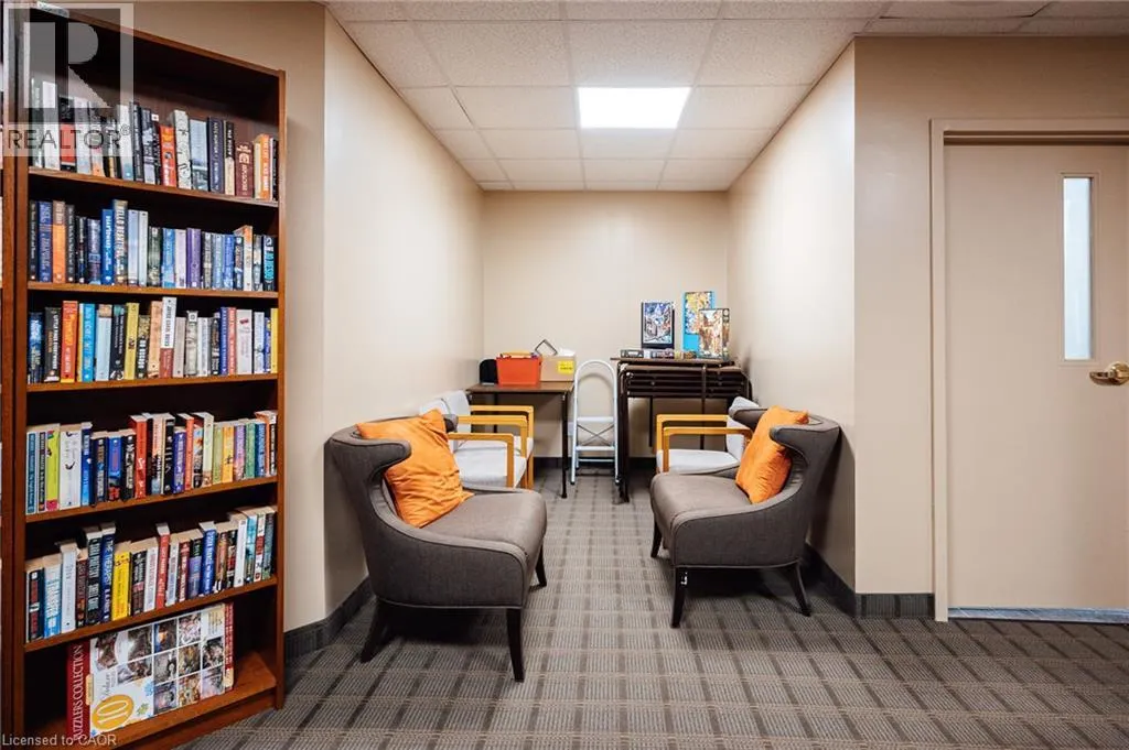 265 WESTCOURT Place Unit# 202 #202