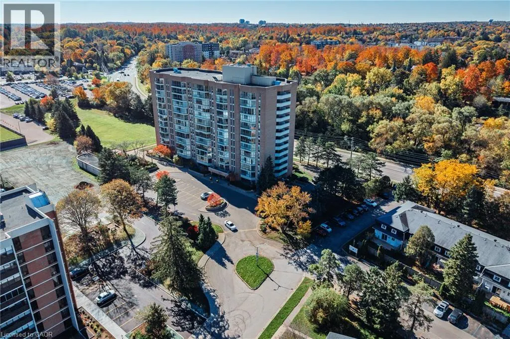 265 WESTCOURT Place Unit# 202 #202