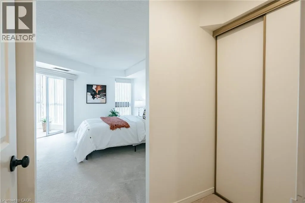 265 WESTCOURT Place Unit# 202 #202