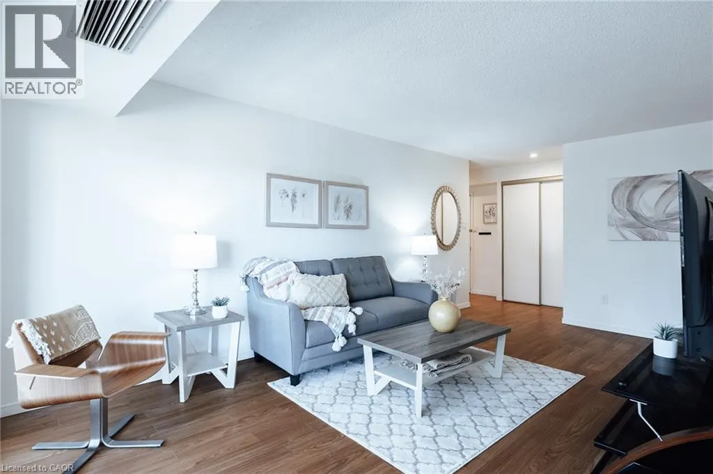265 WESTCOURT Place Unit# 202 #202